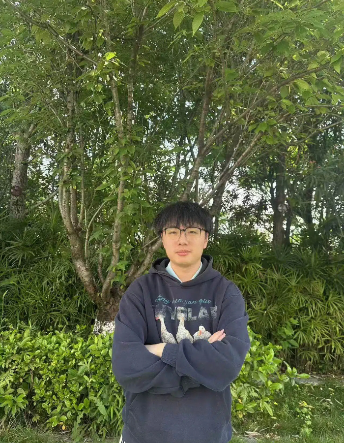 汤佳顺照片 汤佳顺照片